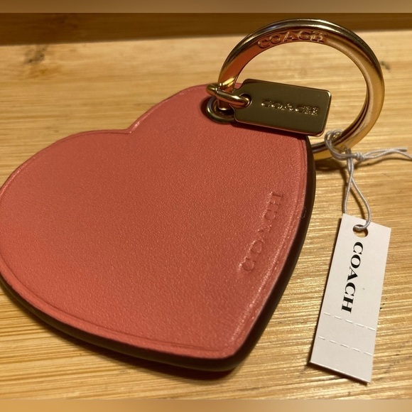 COACH Taffy-Pink Leather Heart and Gold-Tone Hardware Keychain Purse Charm NWT - Picture 1 of 6